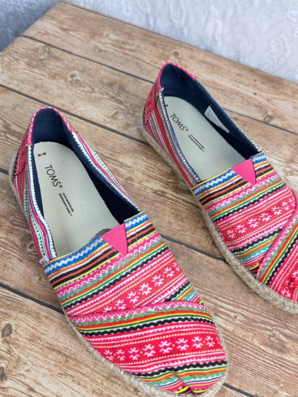 TOMS Women’s 10 Multicolor Tribal Aztec Espadrille Slip On Flats Boho Festival
